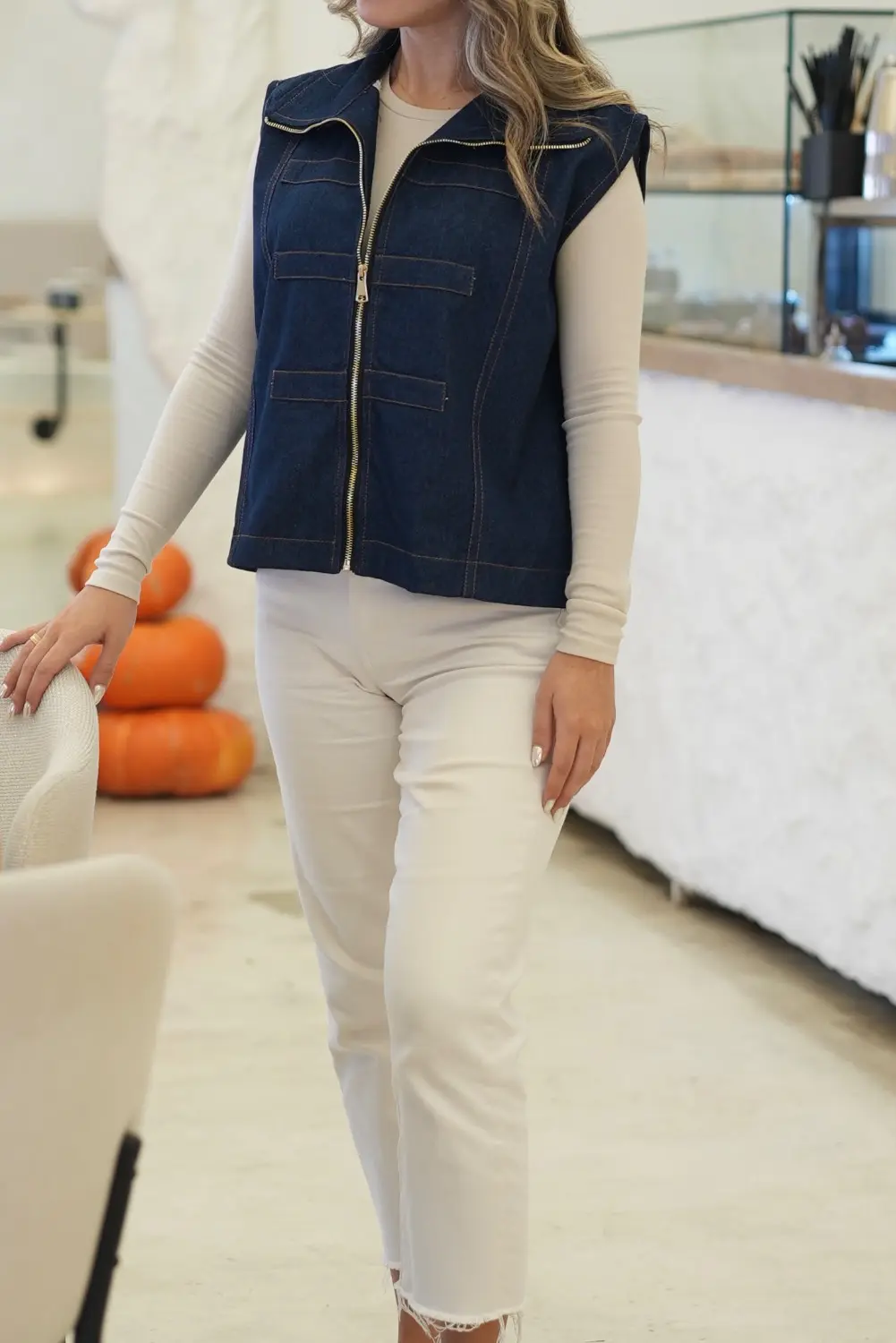 وست جین آبی زیپی